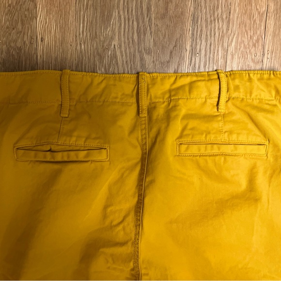 Mustard/Marigold Yellow Gap Khakis size 8, 26 inch inseam - Picture 6 of 7